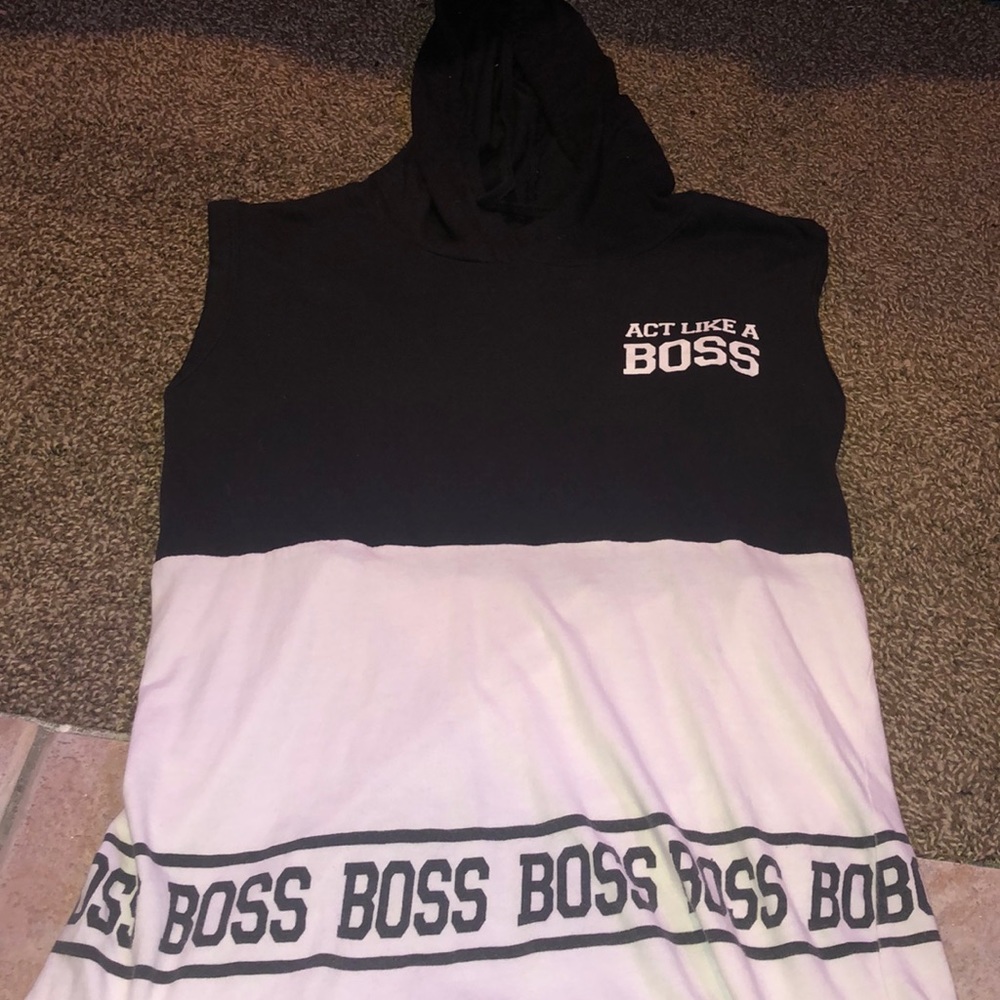 women’s muscle shirt